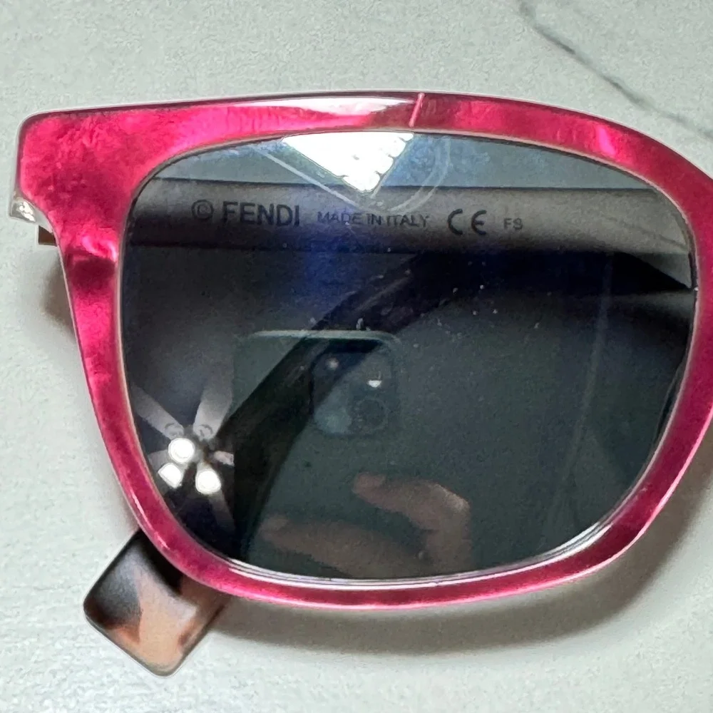 Fendi FF 0077 Pink Gold Rectangular Eyeglasses Frames Made in Italy E17 140